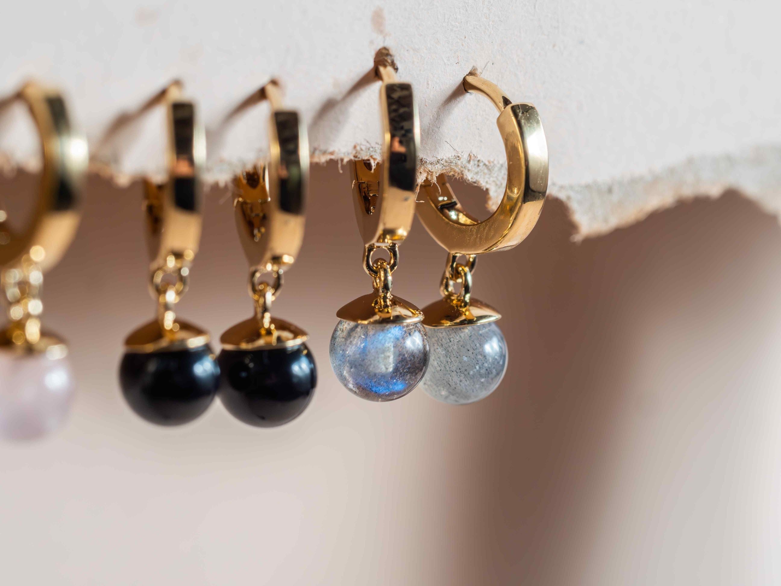 Bijoux pierres noires Les Gemmettes — free download