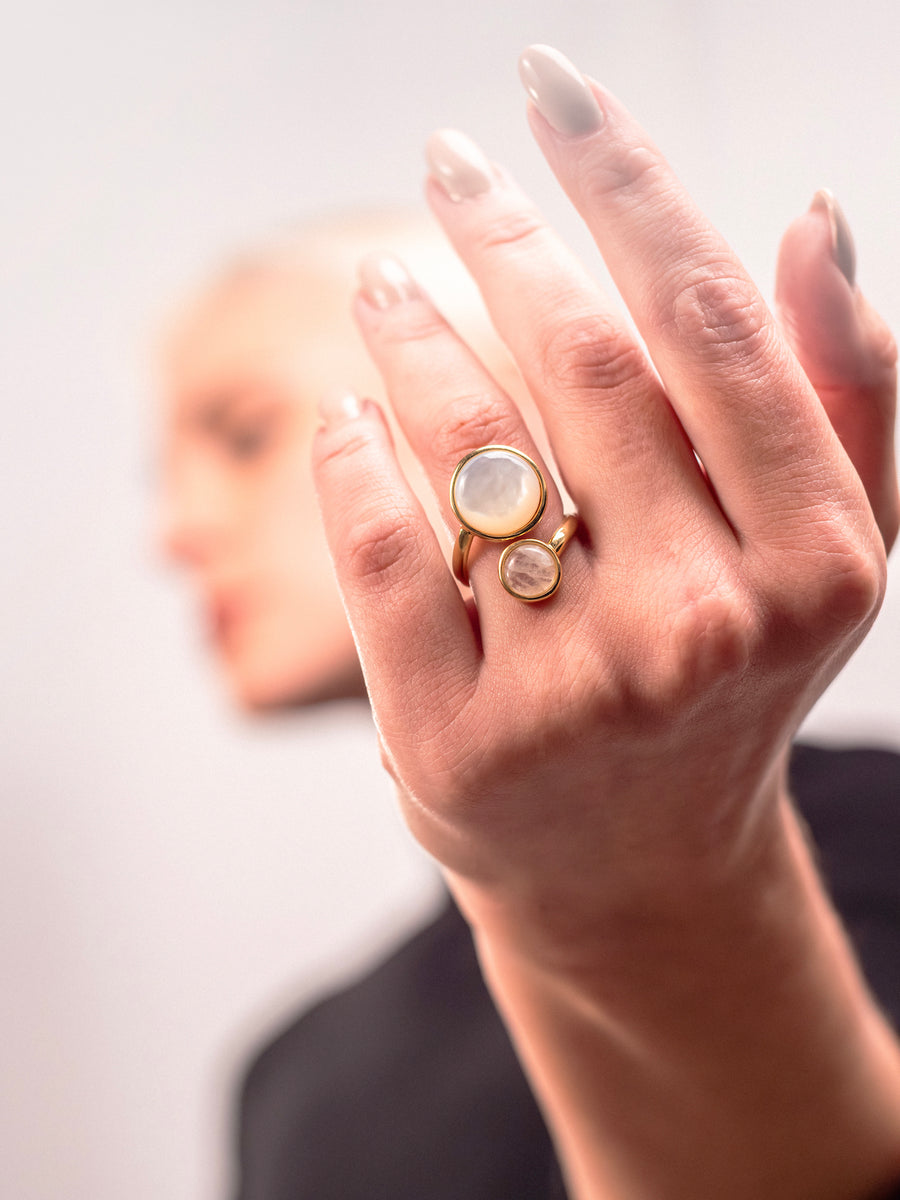 Bague Dual – Nacre blanche & Pierre de lune