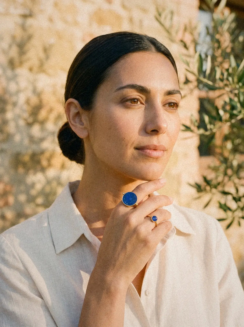 Bague Aura - Lapis-lazuli porté