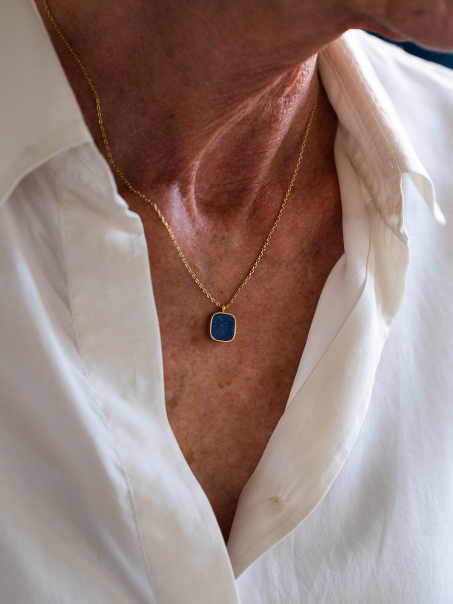 Photo modèle 3 - Collier Muse - Lapis-lazuli