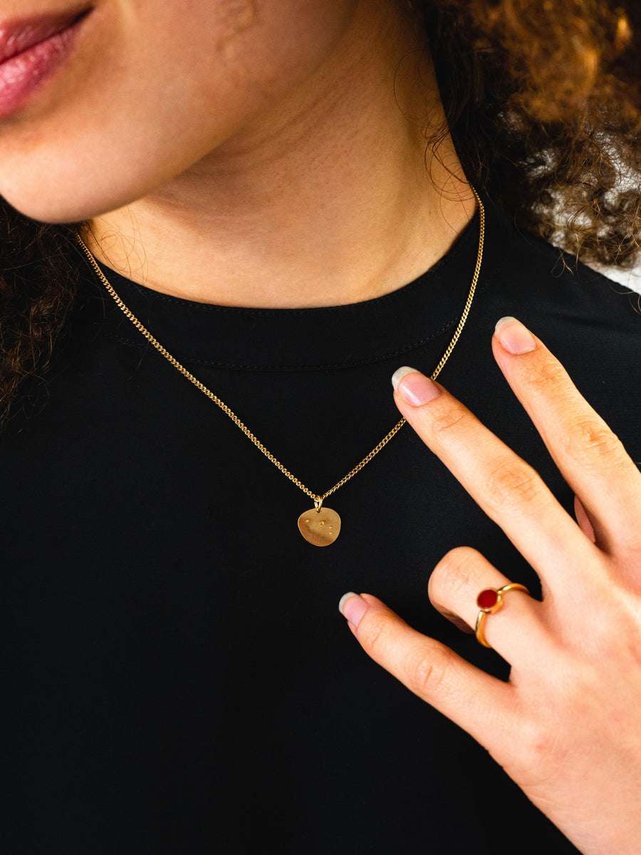 Photo modèle 1 - Collier Zodiaque - Bélier