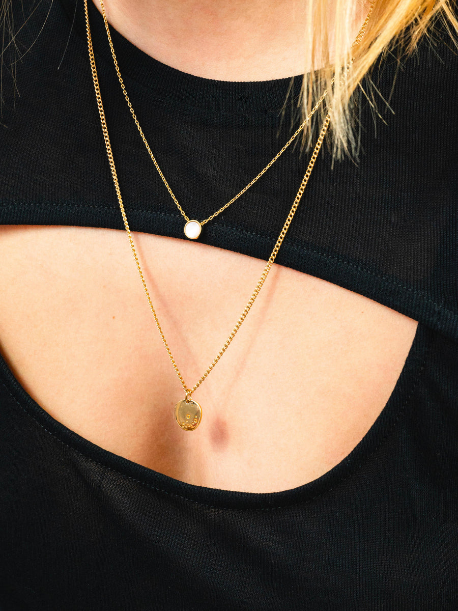 Photo modèle 3 - Collier Zodiaque - Capricorne